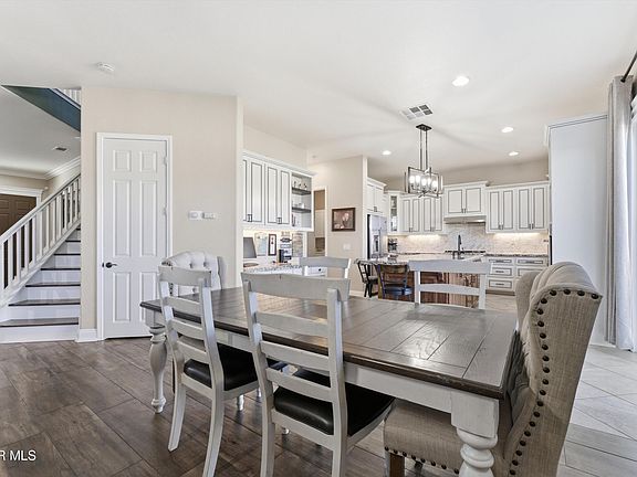 4th image of 109 Oak Pl