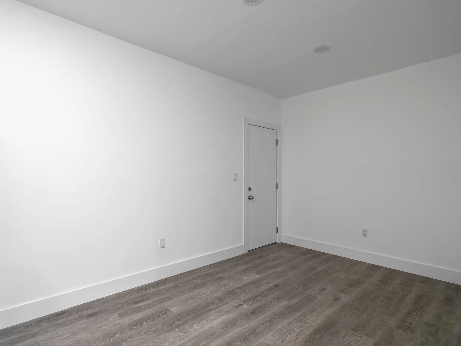 1003 Newly renovated 1/1 in Little Havana, near Brickell & Downtown! — Photo 3