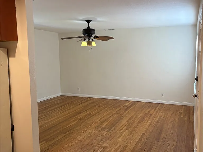 749 N Viceroy Ave — Photo 3