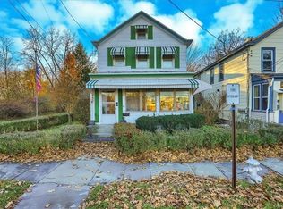 38 S Clinton Ave, Kingston, NY 12401