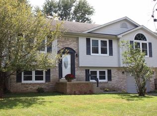 111 Rainbow Ct, Berea, KY 40403