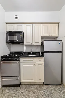 Rented by REAL New York | media 15