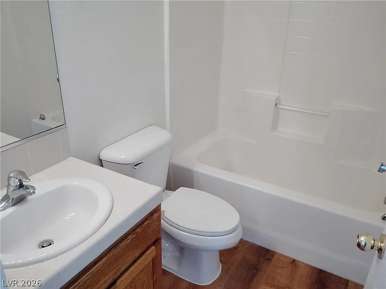 1420 E Pocahontas Ave #4 — Photo 15