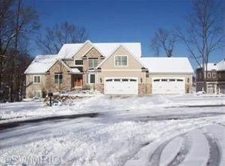 7486 Field Bay Ave, Kalamazoo, MI 49009