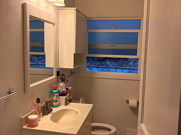 3rd image of 6600 Outlook Ave
