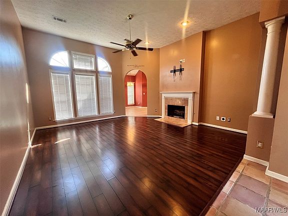 2nd image of 5913 Portsmouth Dr