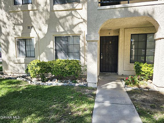 2nd image of 2554 Olive Dr APT 9