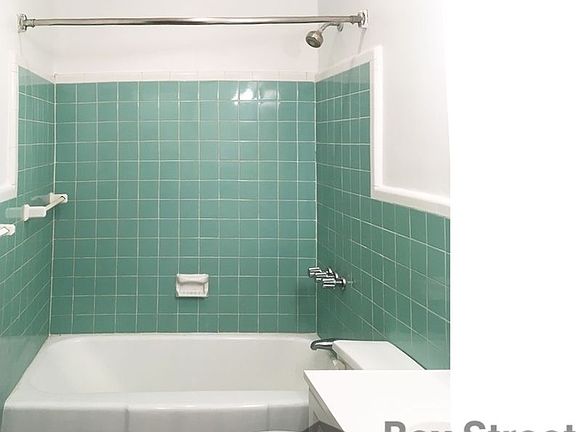 5th image of 533 Macdonough St #2A