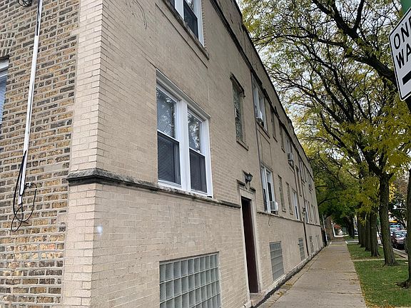 2nd image of 2645 N Leclaire Ave APT 1