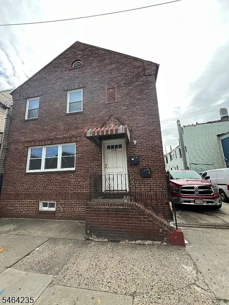 3 bed, 2.5 bath, $2,900 — Photo 1