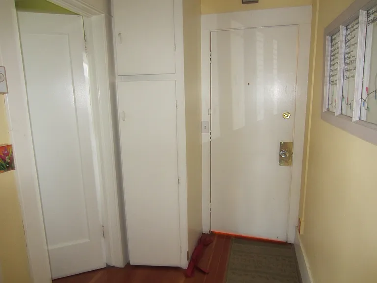 220 SE Gladstone St #1 — Photo 12