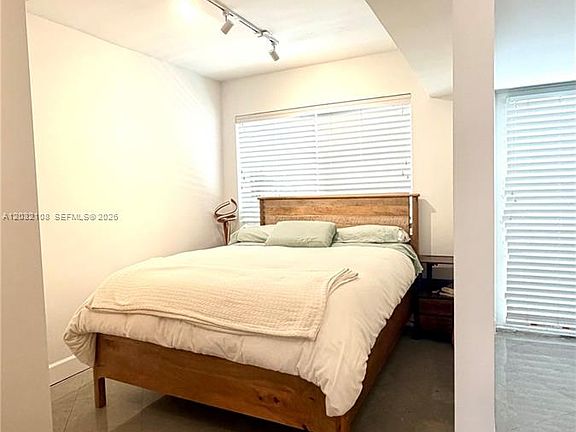 2nd image of 626 Meridian Ave APT 5