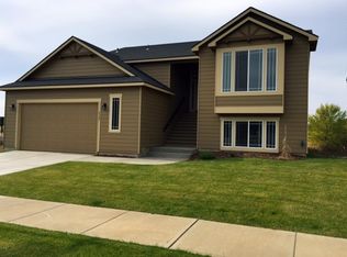 8327 N Maple Ln, Spokane, WA 99208