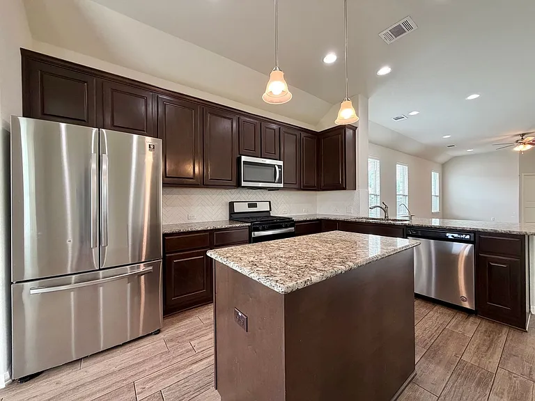 877 Centerra Hills Cir — Photo 13