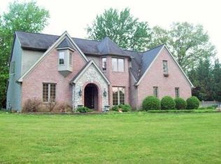 8141 Joest Rd, Wadesville, IN 47638