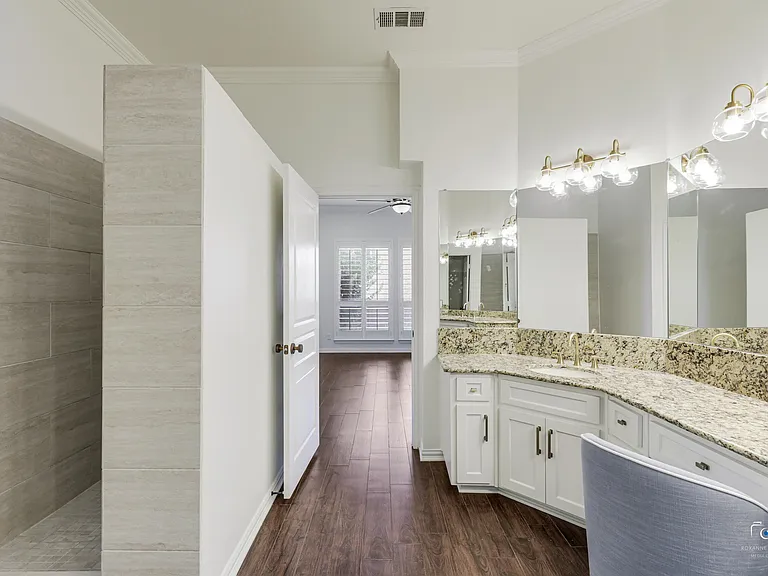 5619 Travis Dr — Photo 34