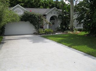 7778 Savannah Ct, Naples, FL 34104