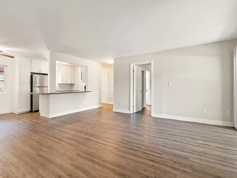 Parkway Terrace — Photo 19