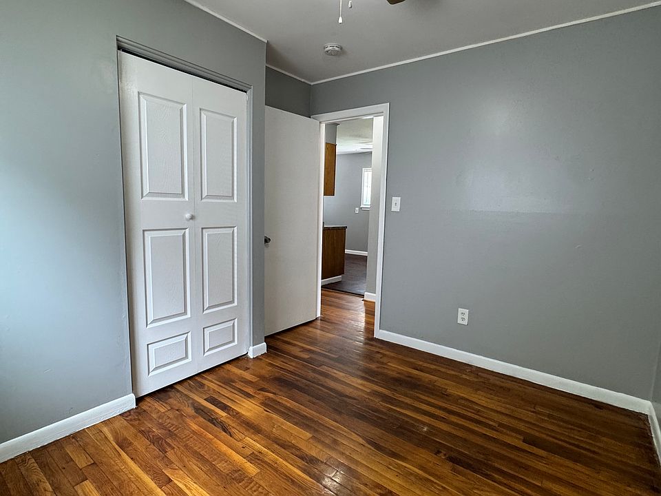 8232 Edward Ave, photo 8