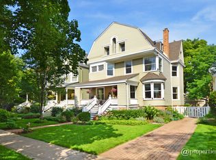 1207 Judson Ave, Evanston, IL 60202