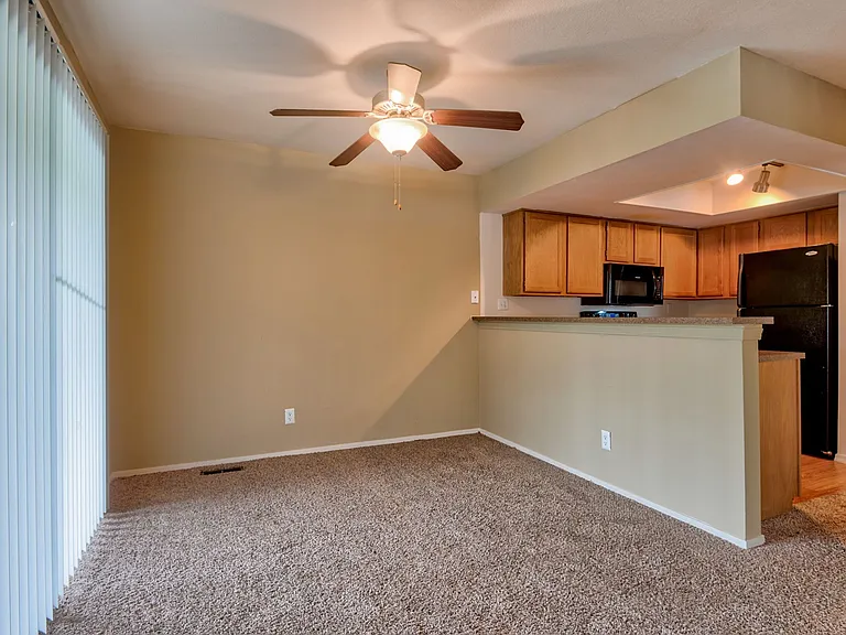 9320 S College Ave — Photo 34