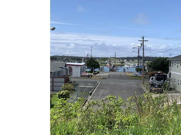 600 Clearlake Ave, Winchester Bay, OR 97467