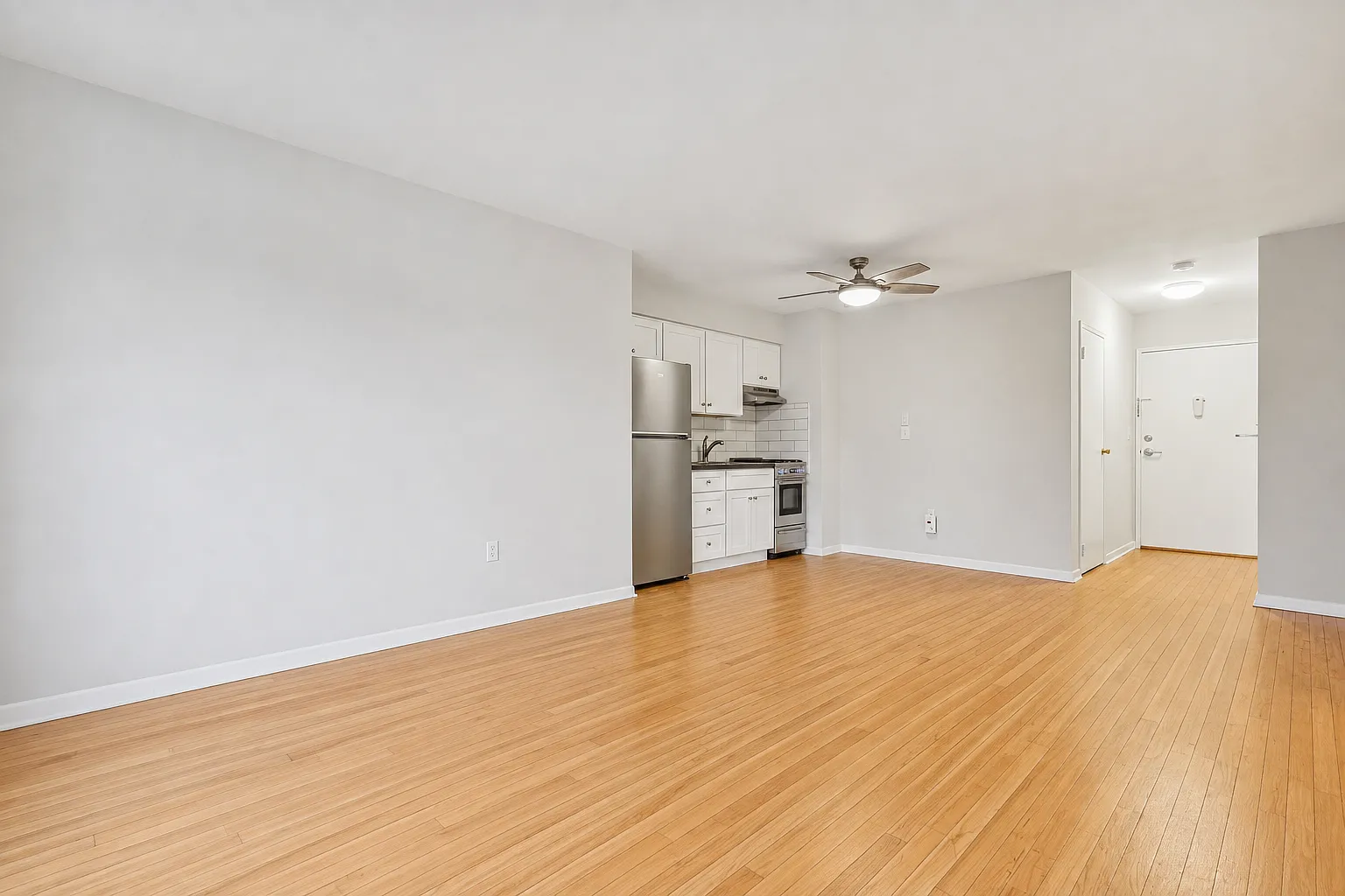 Studio, $1,675 — Photo 2