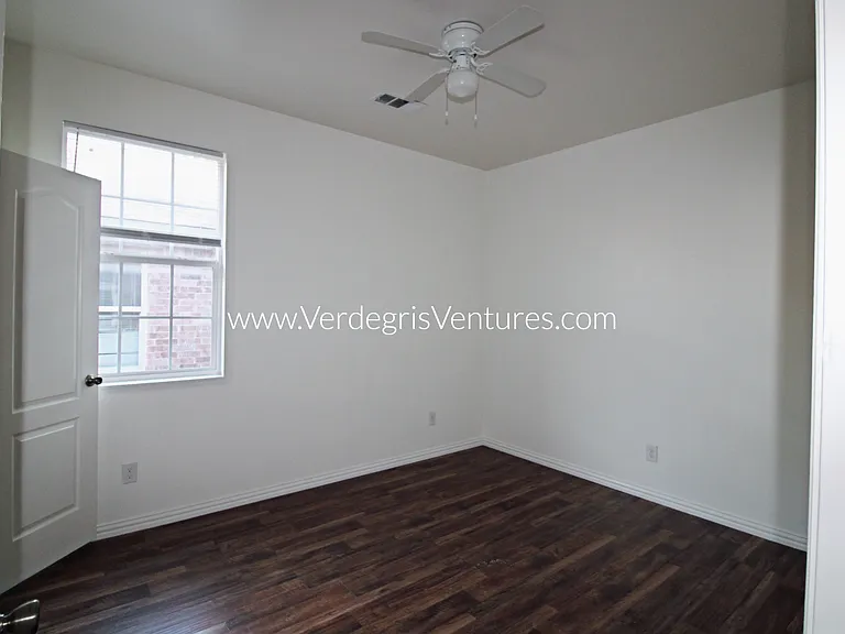 7609 Novella Dr — Photo 9