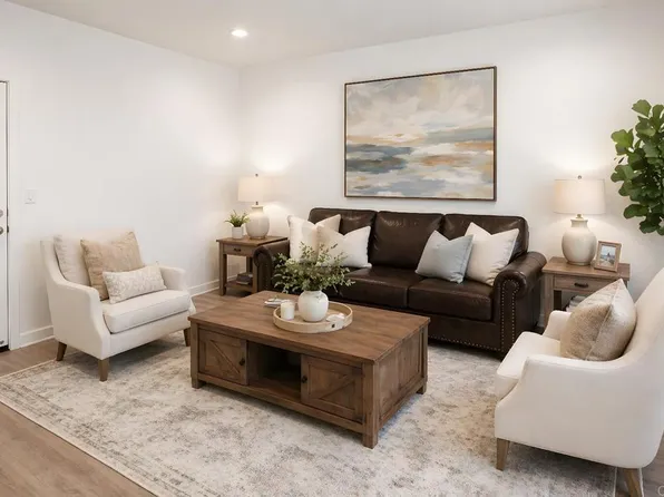 877 Blackstone Dr, San Marcos, CA 92078