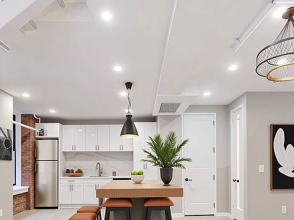 4th image of 228 8th Ave APT 1