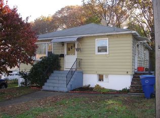 34 Emmett Ct, Waterbury, CT 06706