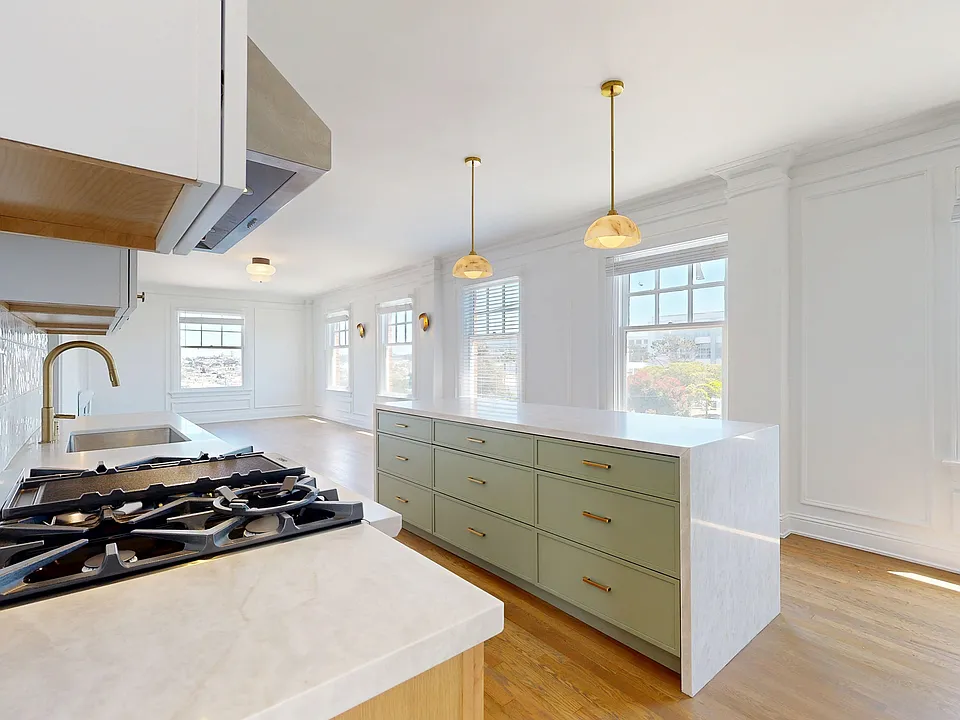 495 32nd Ave #402A