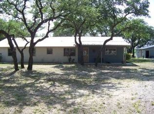 2736 Cr 770, Natalia, TX 78059