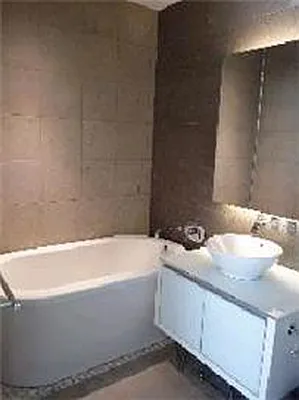 Rented by RELO REDAC INC. | media 2