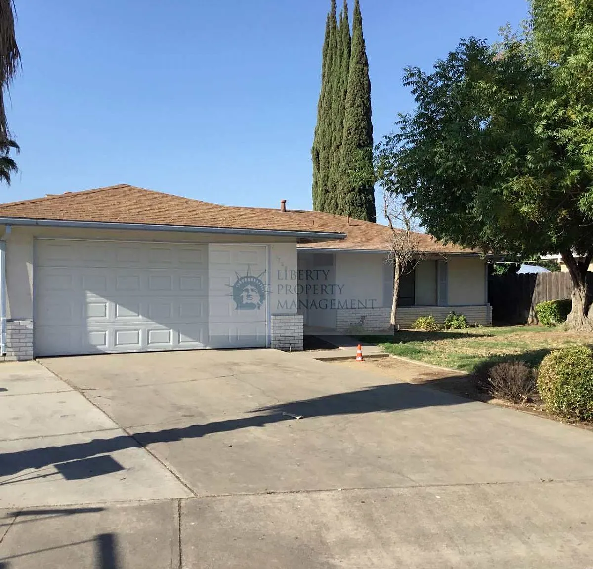 3 bed, 1066 sqft, $2,095 — Photo 1