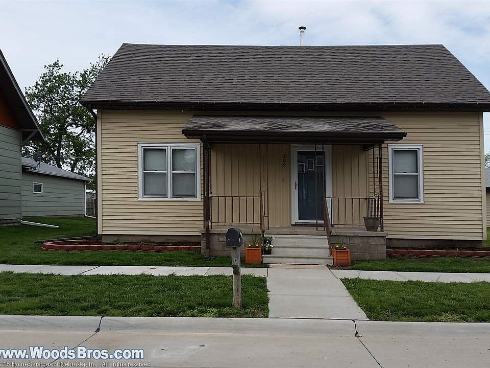 1st image of 209 N Nebraska Ave