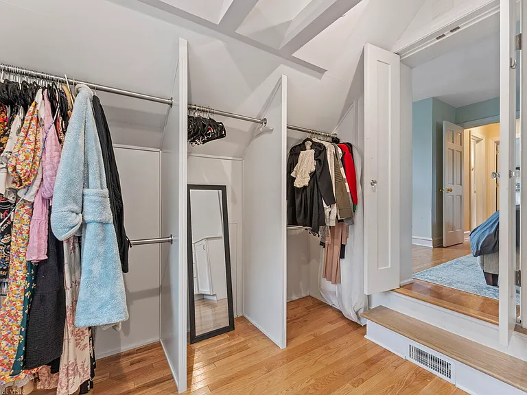 759 Laurel Ave — Photo 17