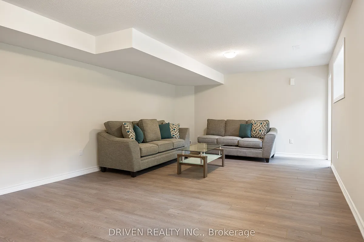 Building Photo - 57 Westbury Rd #B