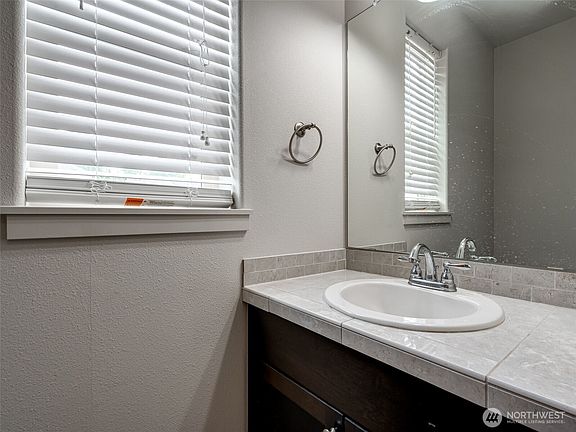 4th image of 1427 NE 83rd Drive
