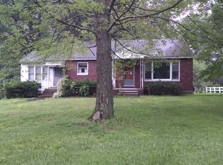 956 Riverview Rd, Niskayuna, NY 12309