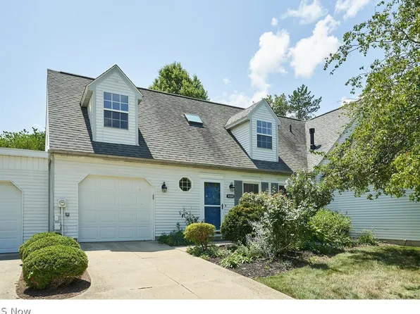 3330 Brookpoint Ln #2, Cuyahoga Falls, OH 44223