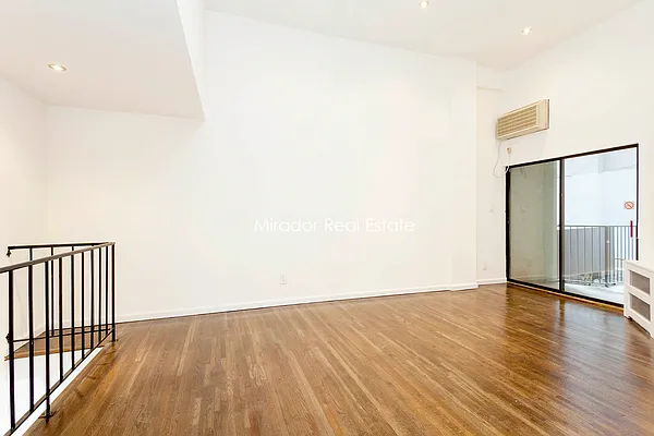 Rented by Mirador Real Estate | media 12