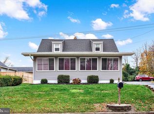 6129 Blue Bird Ave, Harrisburg, PA 17112