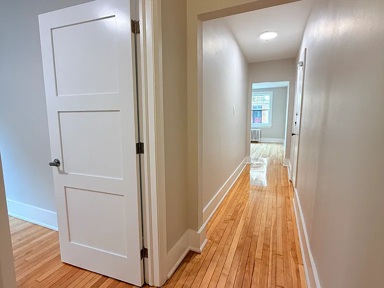 325 Cooper St — Photo 11