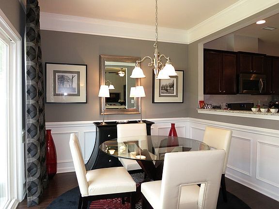 Kingston Dining Room