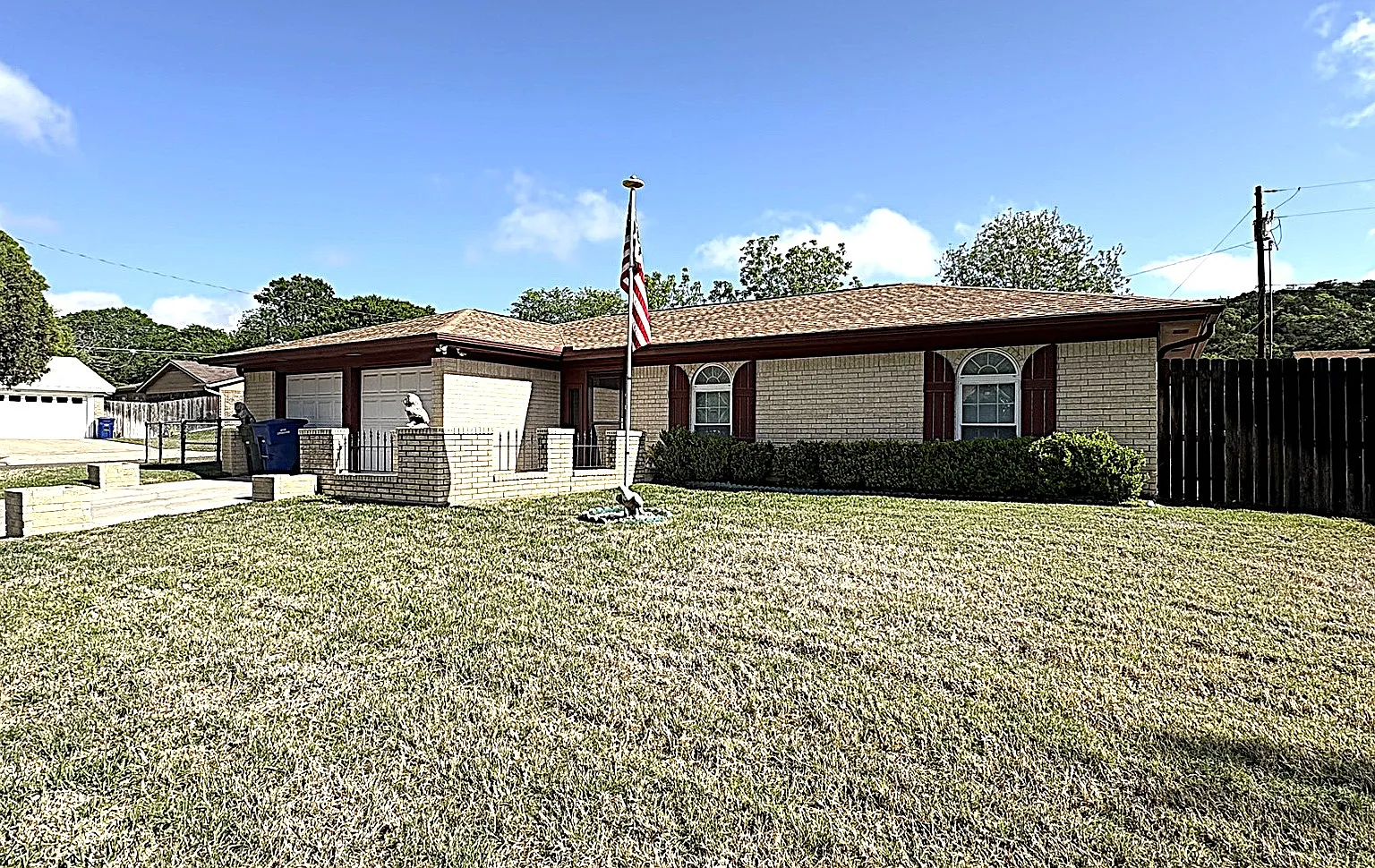 3 bed, 1675 sqft, $1,349 — Photo 2