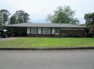 2815 Alexander St, Florence, AL 35633