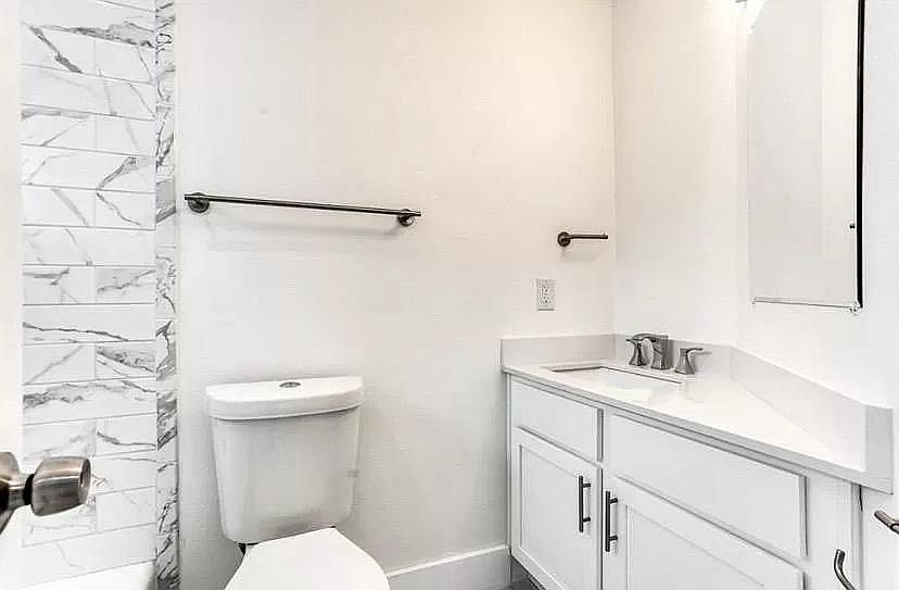 1st image of 5105 Vandelia St