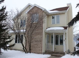 322 Harbour Town Dr, Madison, WI 53717