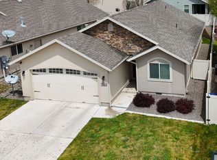 3584 Autumn Colors Dr, Elko, NV 89801